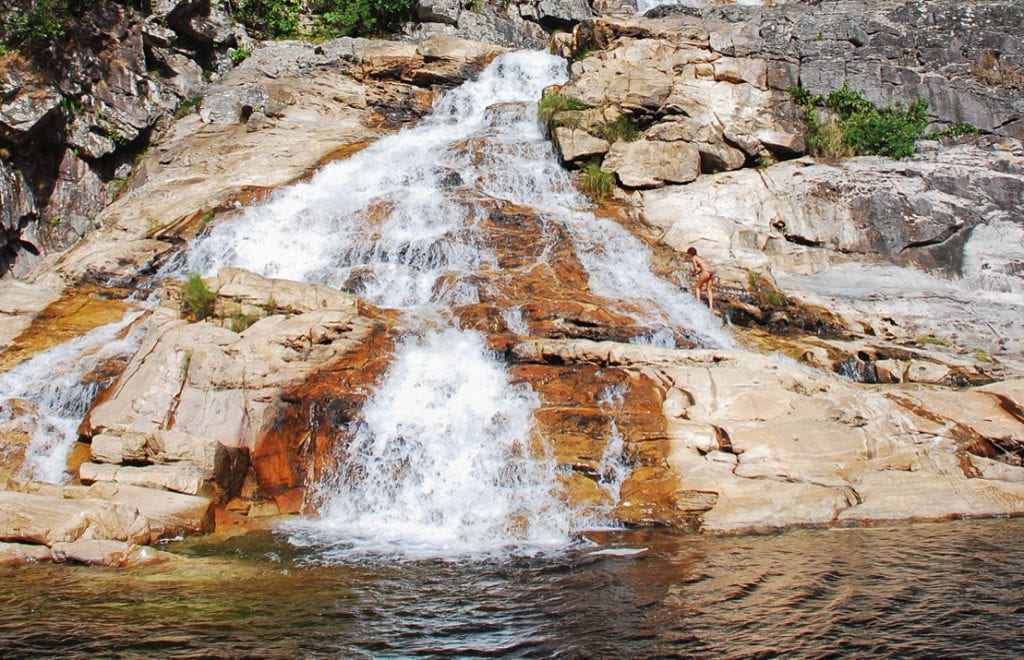 Cachoeira do Barroco, em Cavalcante, Chapada dos Veadeiros