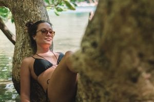 Gisele relaxando na Lagoa Azul de Port Antonio, Jamaica