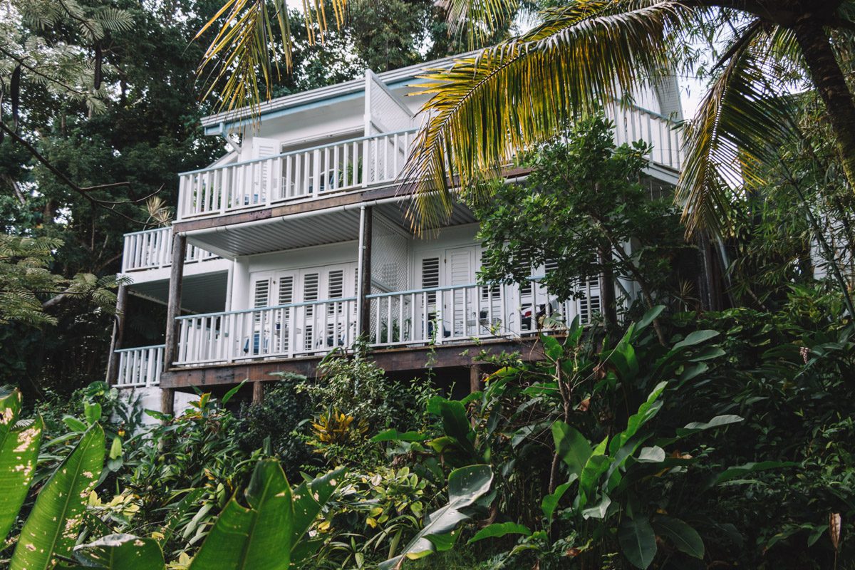 Vista dos apartamentos do Hotel Mocking Bird Hill, Port Antonio, Jamaica