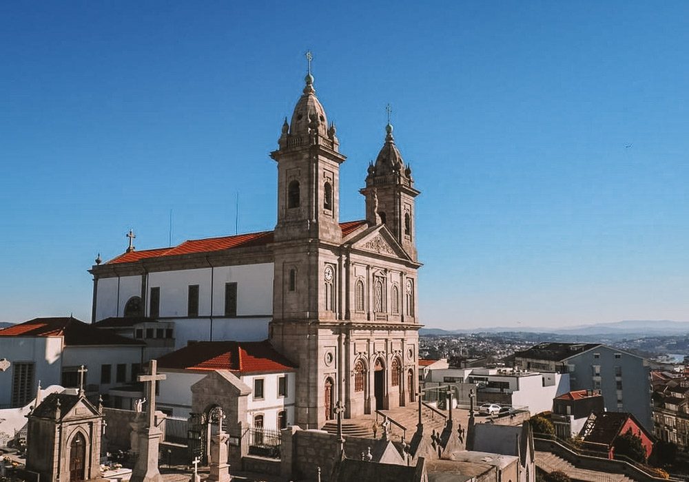 Igreja do Bonfim, localizada em um dos melhores bairros para se hospedar em Porto, Portugal