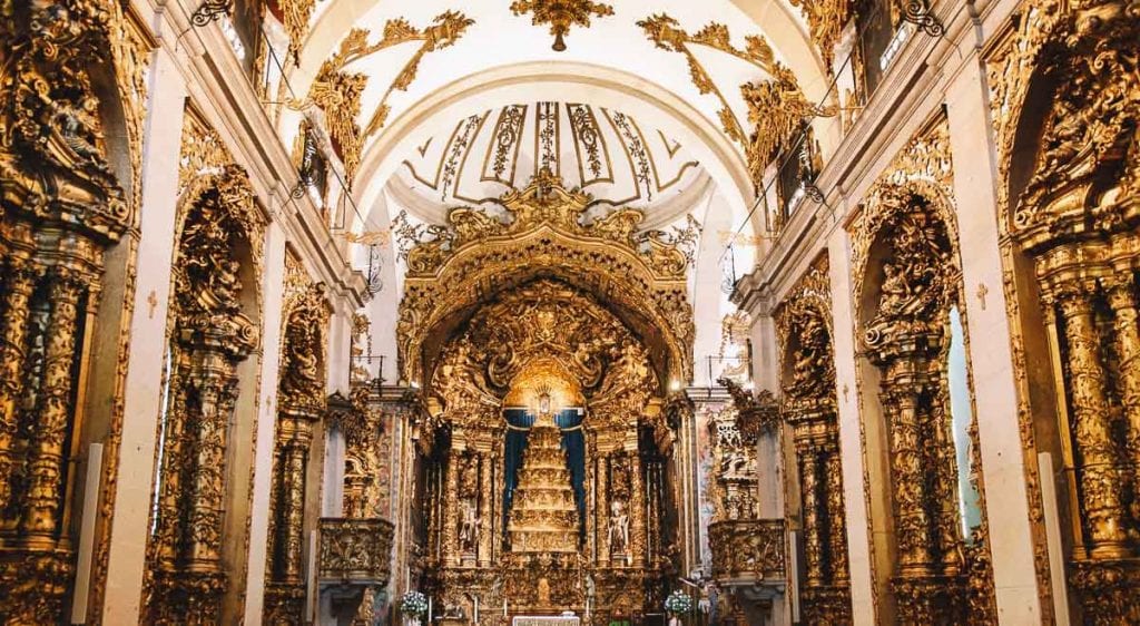 Igreja de ouro em Porto, Portugal