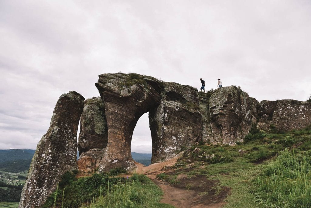 Pedra Furada no Morro do Campestre, Urubici, Santa Catarina