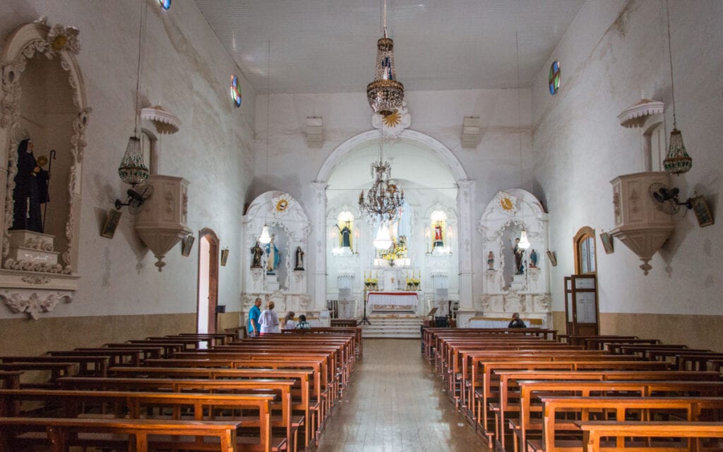Interior da Igreja de São Gonçalo Garcia, em São João del Rei