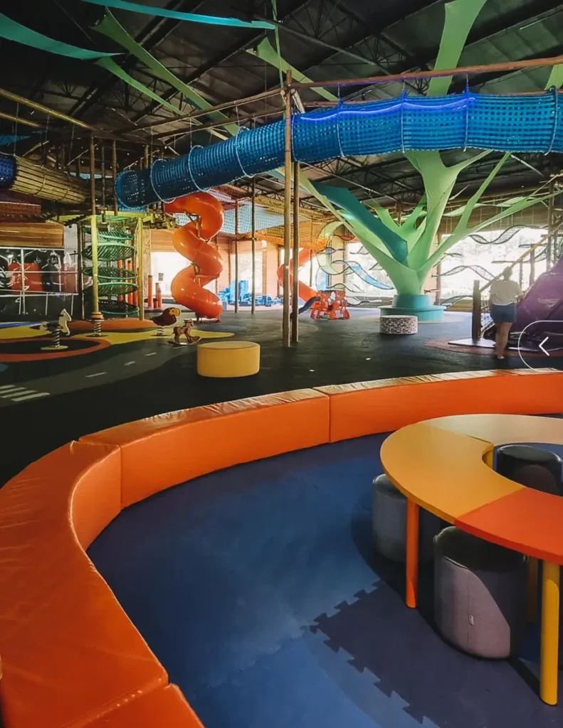 Recreação infantil no Parque Turundu
