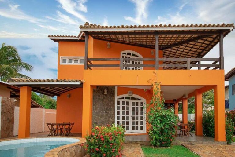 Alugar uma casa de temporada é a melhor solução para festejar o Ano Novo na Bahia longe das aglomerações