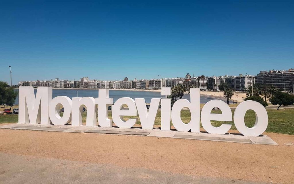 Pocitos é um excelente bairro para quem procura hospedagem em Montevidéu perto da praia