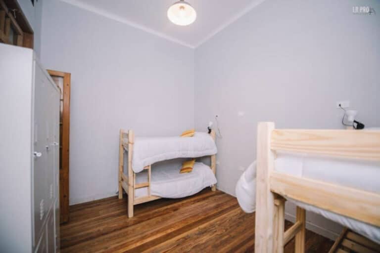 Dormitórios compartilhados são uma opção para quem deseja economizar com hospedagem em Montevidéu