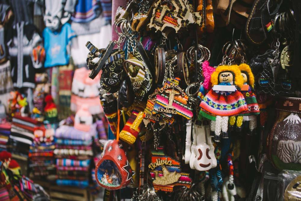 Artesanato no Mercado La Cancha, Cochabamba, Bolívia