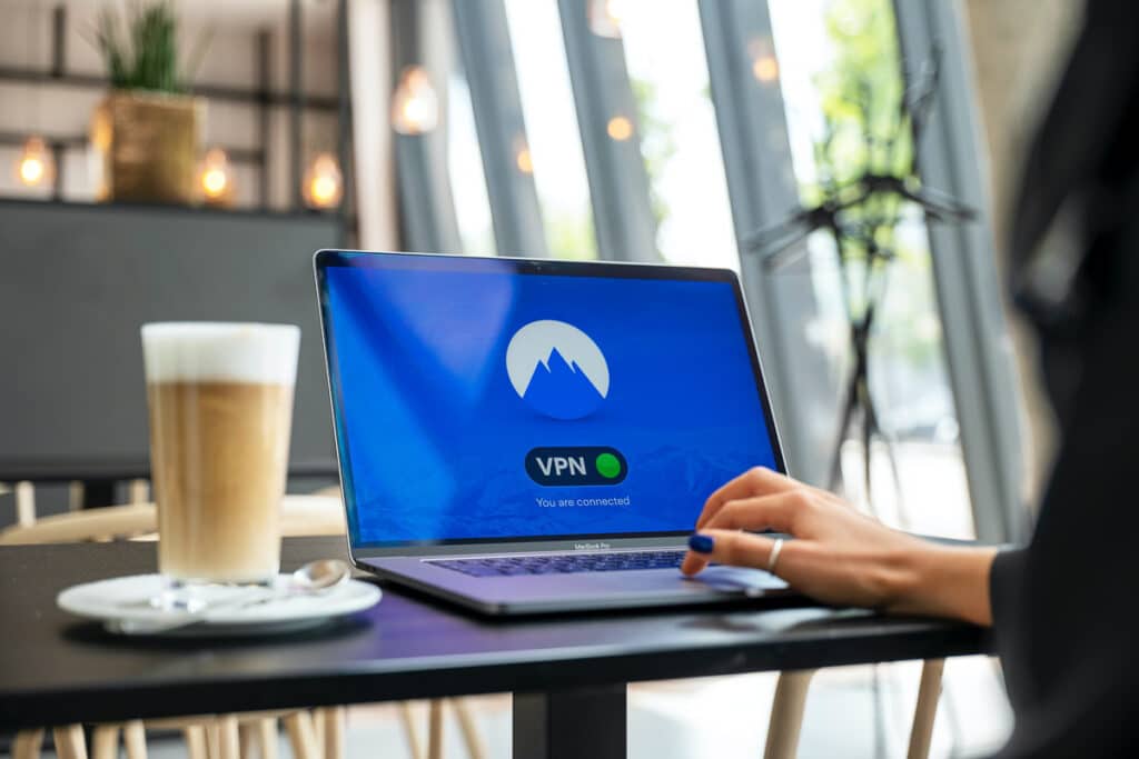 Use VPN quando se conectar à uma rede pública