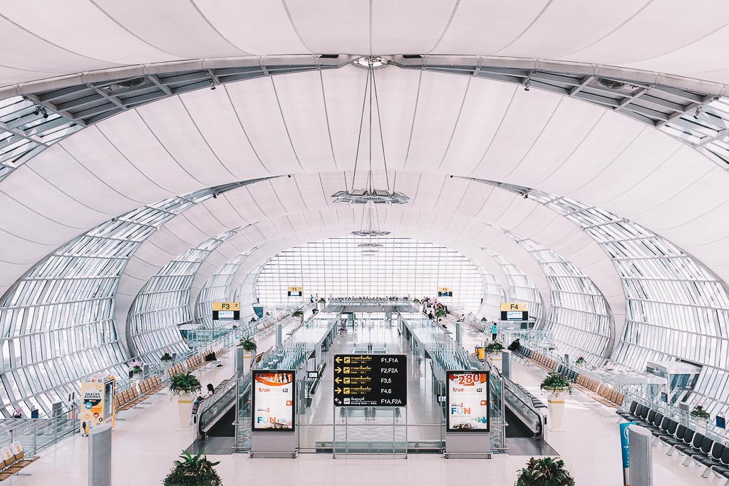 Imigração e vigilância sanitária nos aeroportos da Tailândia