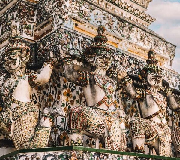 Detalhes de cerâmica no Wat Arun, Bangkok