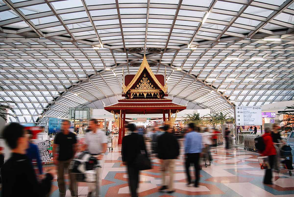 Como sair do aeroporto de Bangkok: instruções e preços