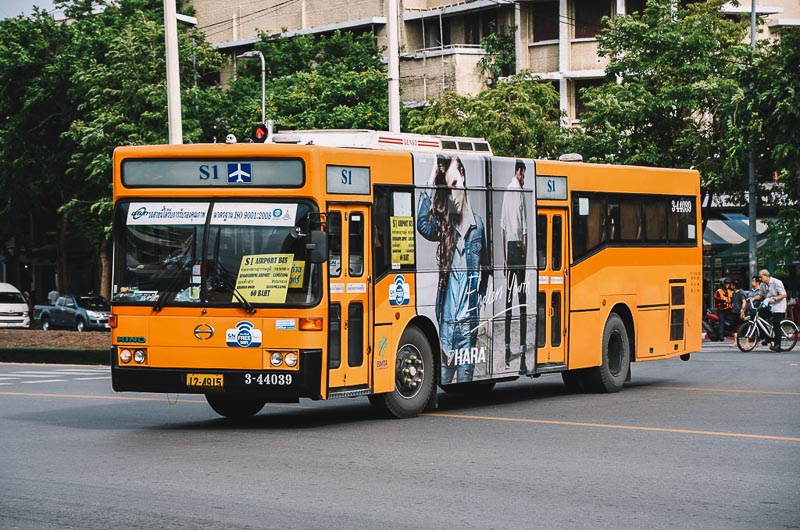 Ônibus do aeroporto de Bangkok para Khao San Road