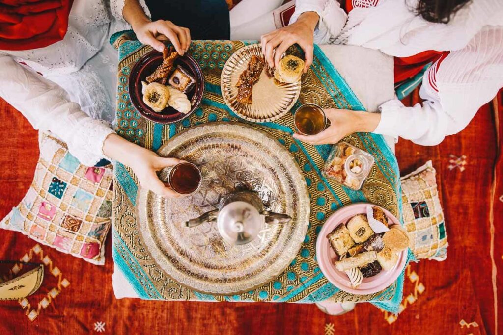 Com o seguro viagem você pode se entregar às aventuras gastronômicas no Marrocos
