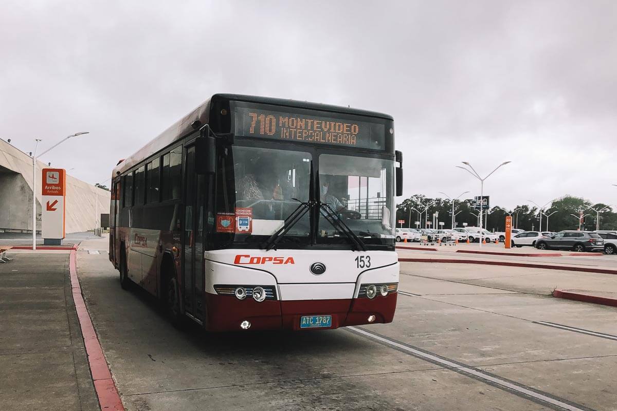 Ônibus do Aeroporto de Montevidéu ao Centro da cidade