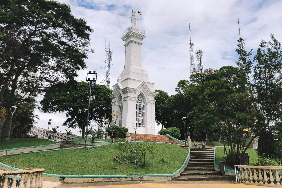 Como encontrar hotéis baratos em Juiz de Fora