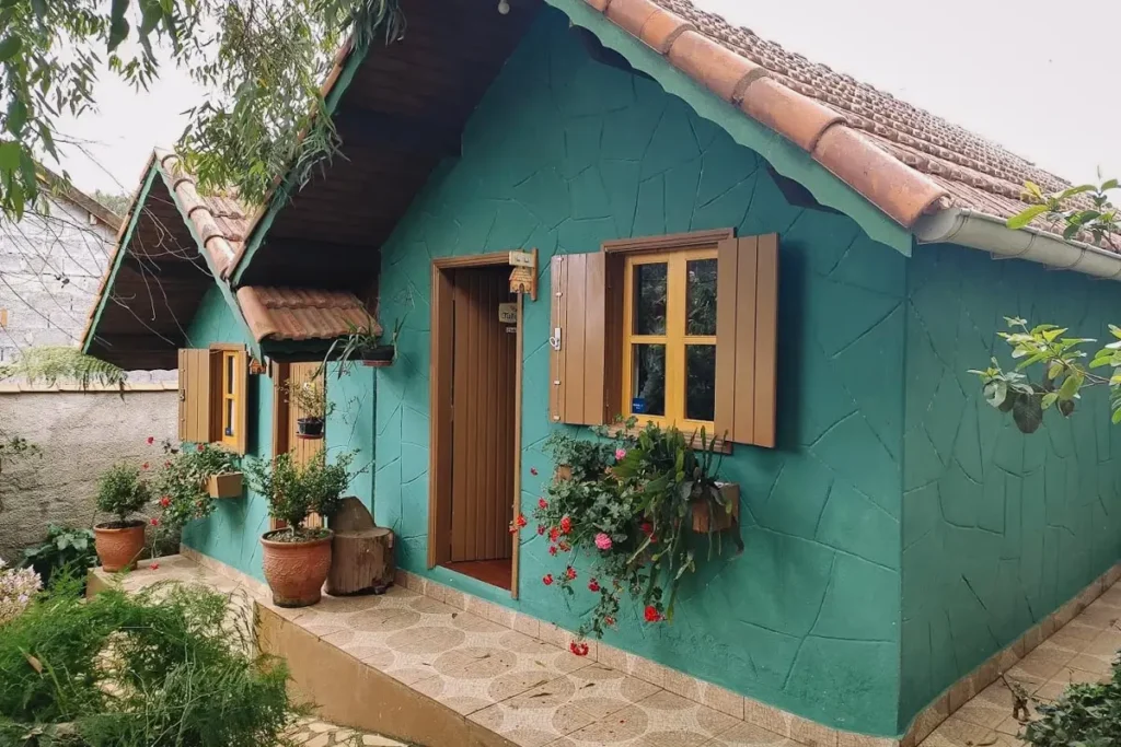 Casa Moreira Chalés parece ter saído de um desenho de criança
