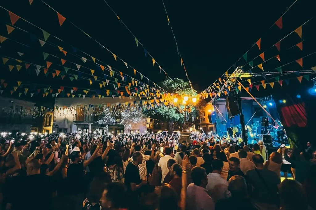 Festas típicas fazem parte da vida noturna do nordeste do Brasil