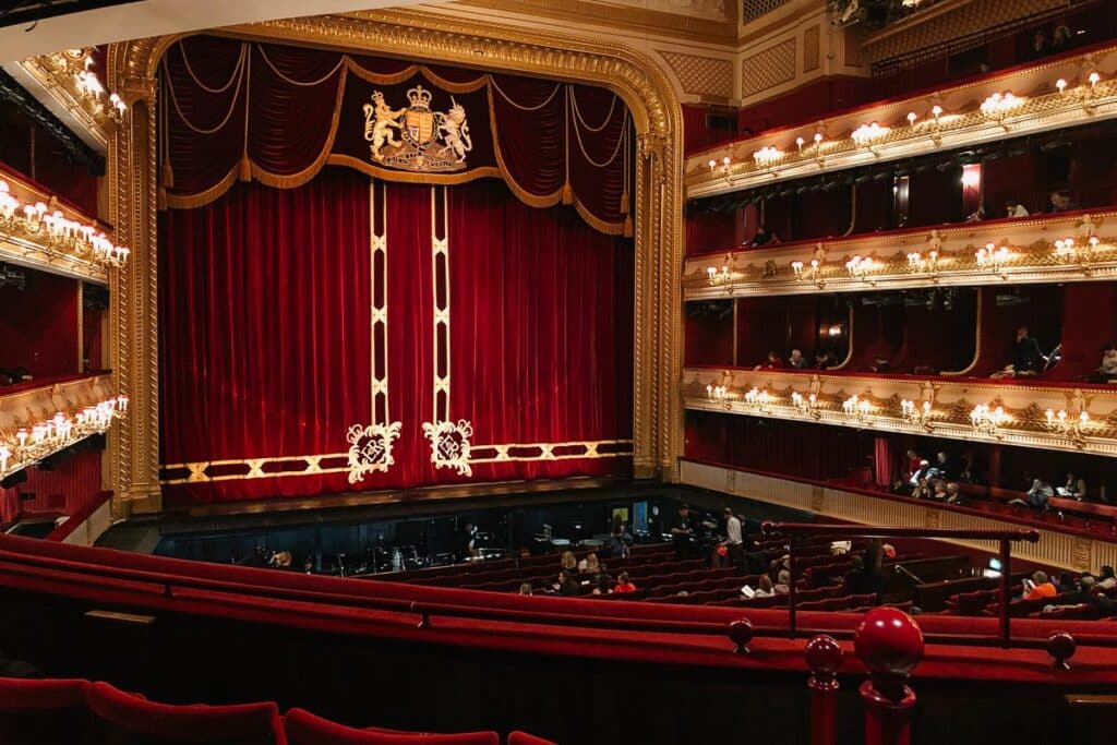 A Opera House oferece uma vasta programação para quem procura o que fazer de graça em Londres