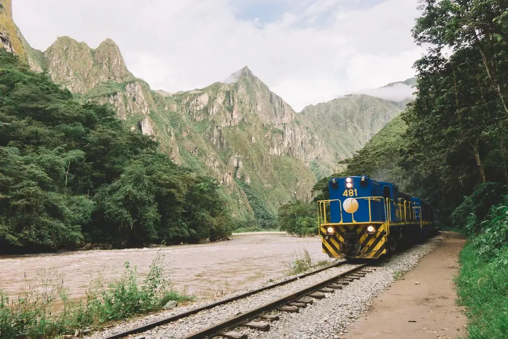 Alguns pacotes para Machu Picchu incluem bilhetes de trem