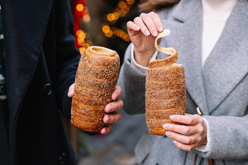 Trdelník é um doce cilíndrico típico da Europa Central