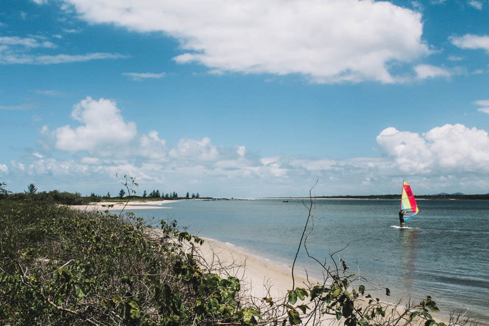 A Praia do Marujá é uma das praias desertas em São Paulo