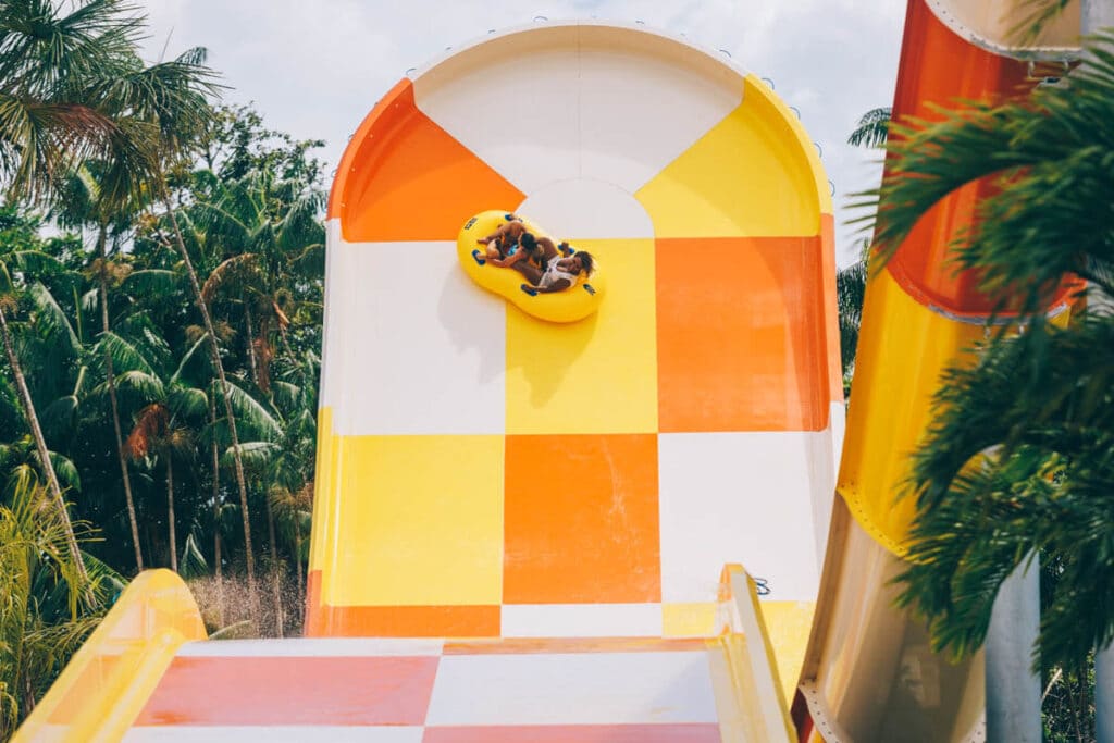 Excursão ao Valparaíso Adventure Park é um parque aquático perto de São Luís do Maranhão