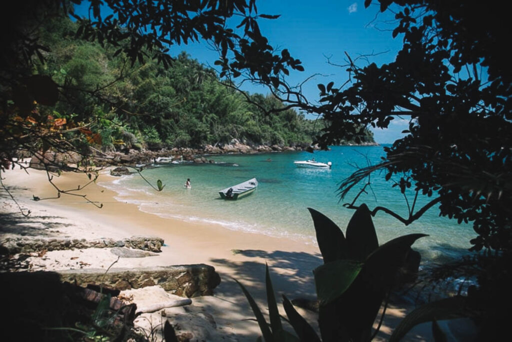A Ilha das Couves fica em Ubatuba, litoral norte de São Paulo