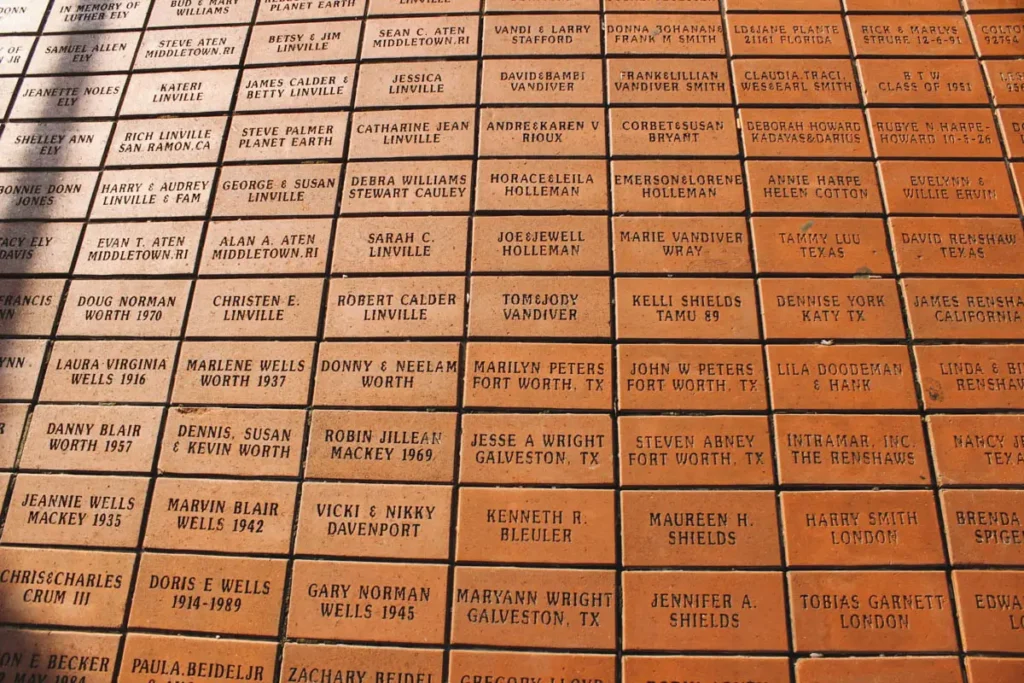 Tijolos com nomes de atletas olímpicos no Centennial Olympic Park, Atlanta