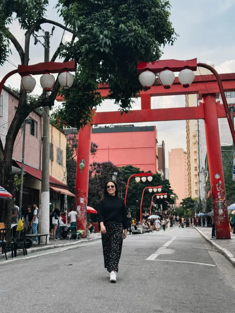 Torii vermelho, um dos principais pontos turísticos da Liberdade