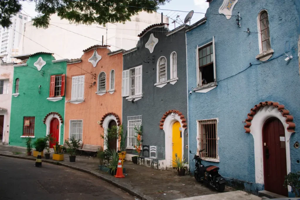 A Vila Portuguesa não pode faltar no roteiro de passeios na Liberdade