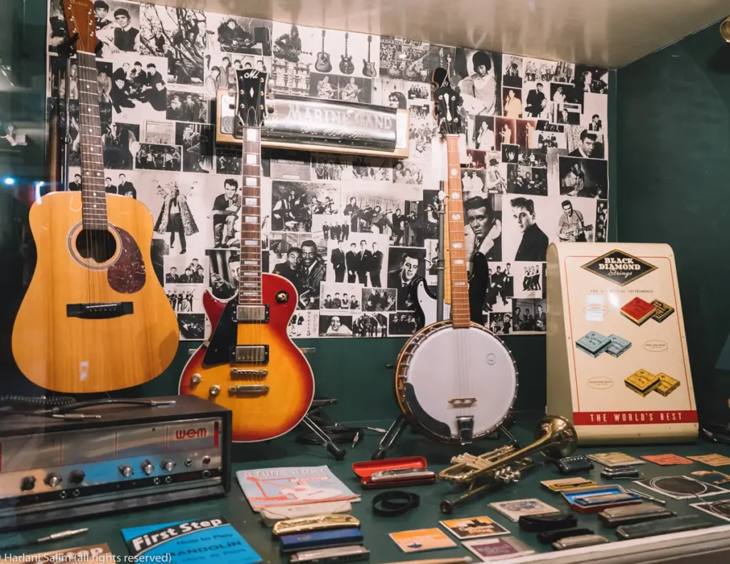 Instrumentos musicais no Beatles Story