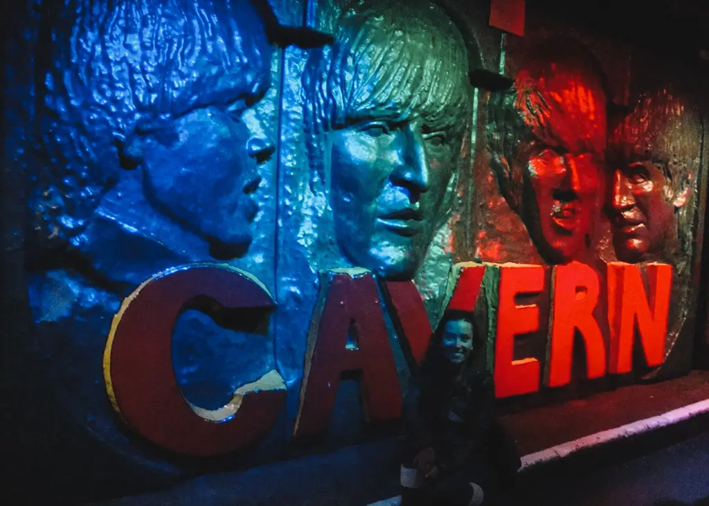 Homenagem aos Beatles no Cavern Club, Liverpool