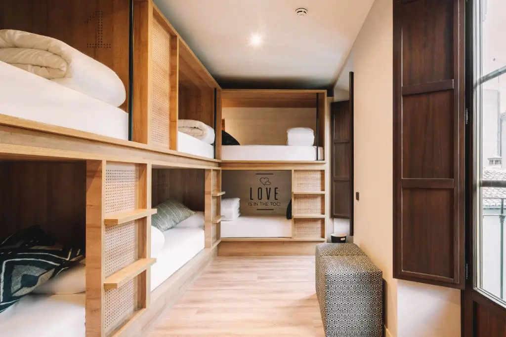 Hostel barato e bem localizado em Granada